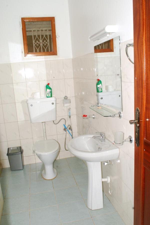 Corinya Serviced Apartments Entebbe Exterior foto